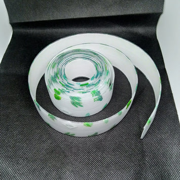 Transparent sealing tape with design